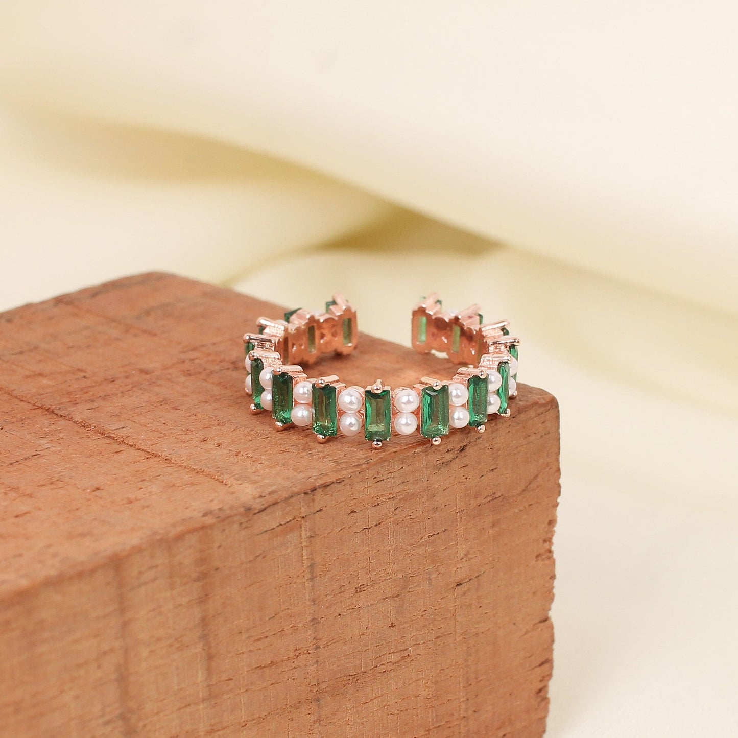 CKLAKART's Green stone White Beads Band Ring