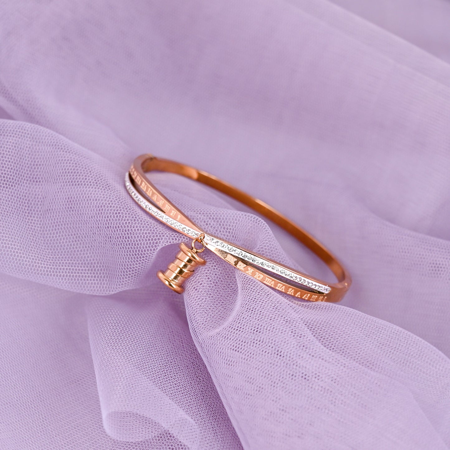 CKLAKART's Rose Gold Bracelet with Stone-Adorned Lustrous Drops