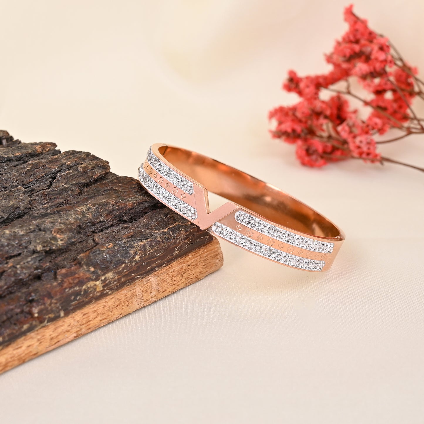 CKLAKART's Rose Gold Bracelet with V-Shaped Venus Vibe and Sparkling Stones
