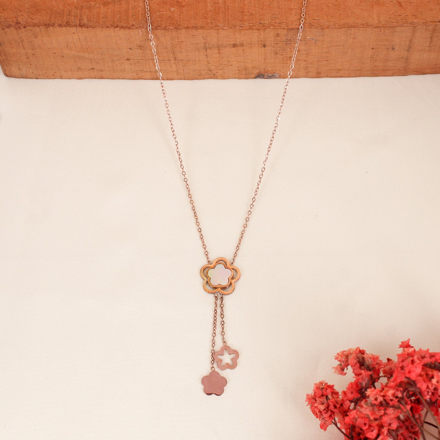 CKLAKART's Rose Gold Chain Neckpiece with Intricate Flowers