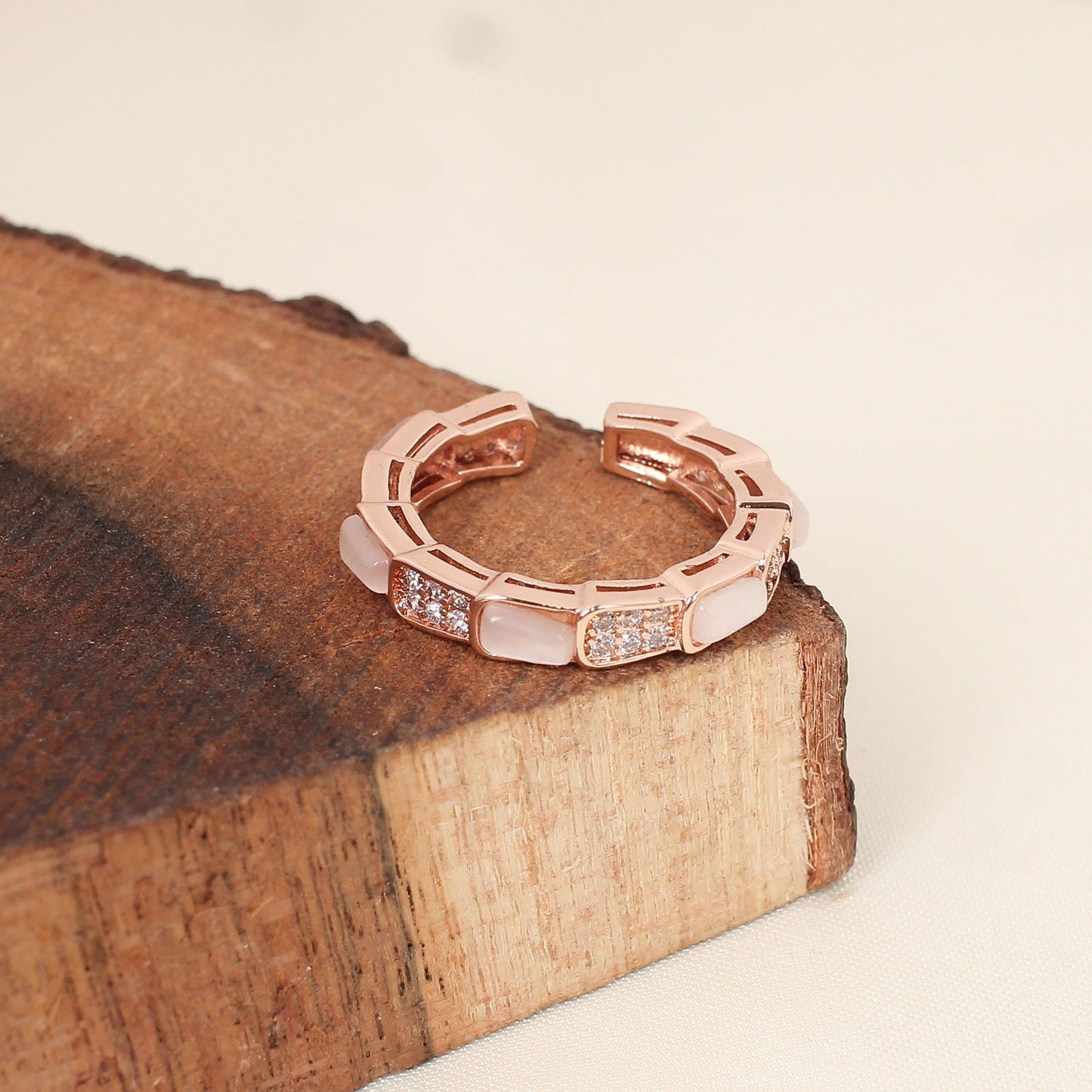 CKLAKART's Band-Shaped Ring with Peach Stone and Zircon