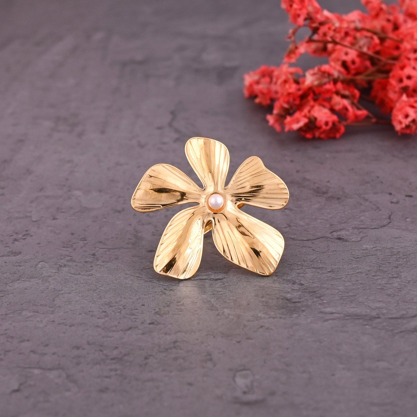 CKLAKART's Gold Tone Cocktail Ring Featuring Blooming Flower Design