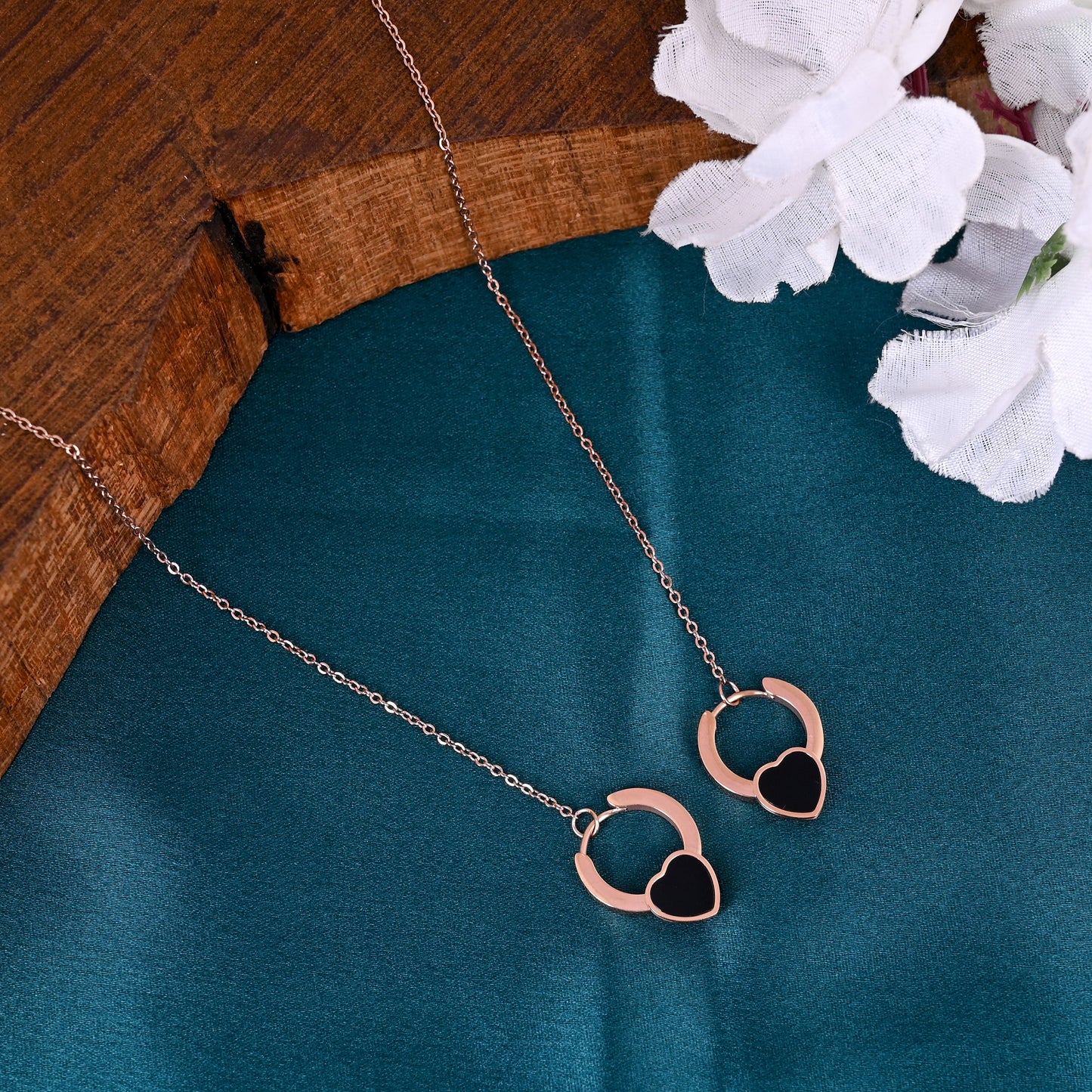 CKLAKART's Rose Gold Toned Neckpiece with Interlocking Heart Loops