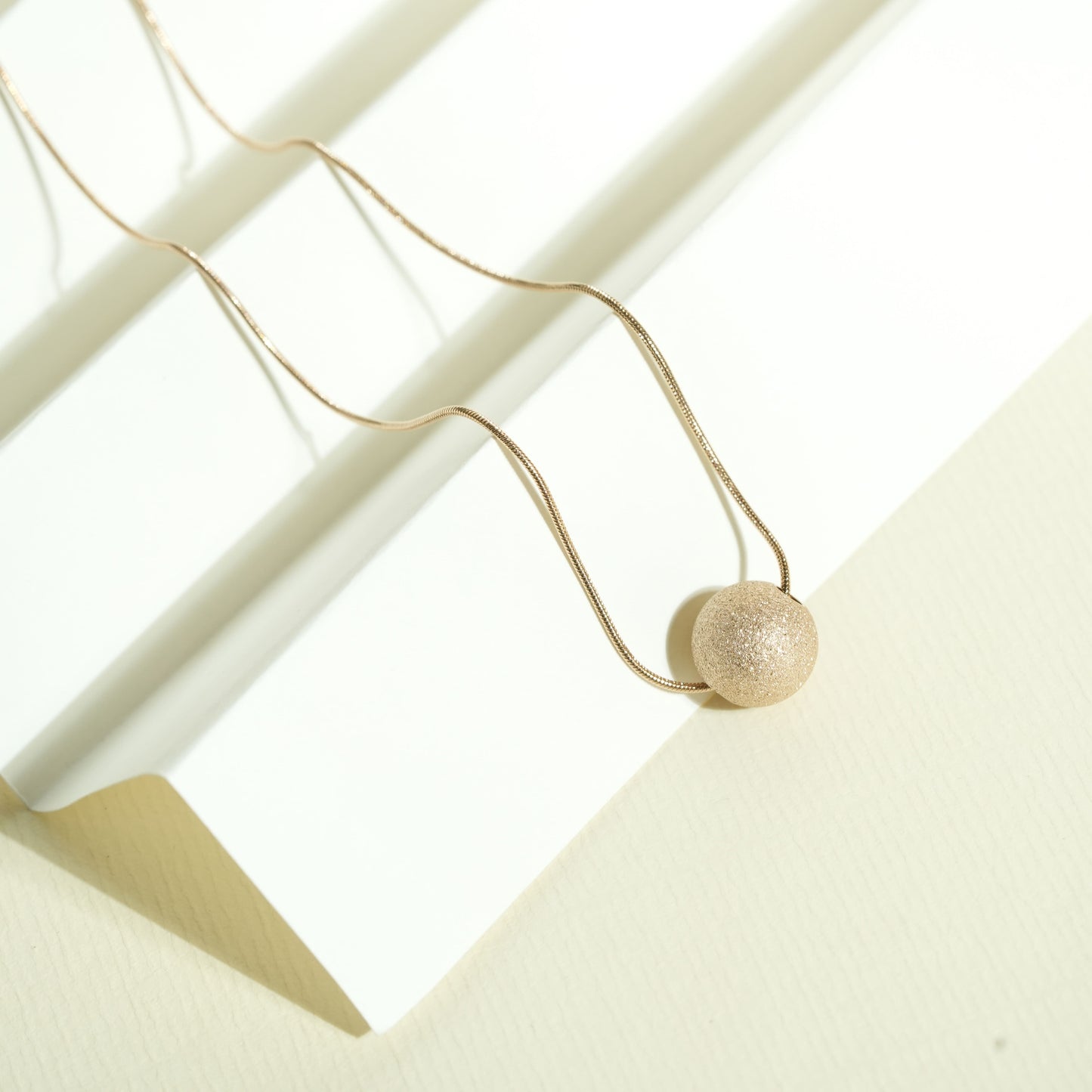 CKLAKART's Anti-Tarnish Rose Gold Necklace with Geometric Pendant