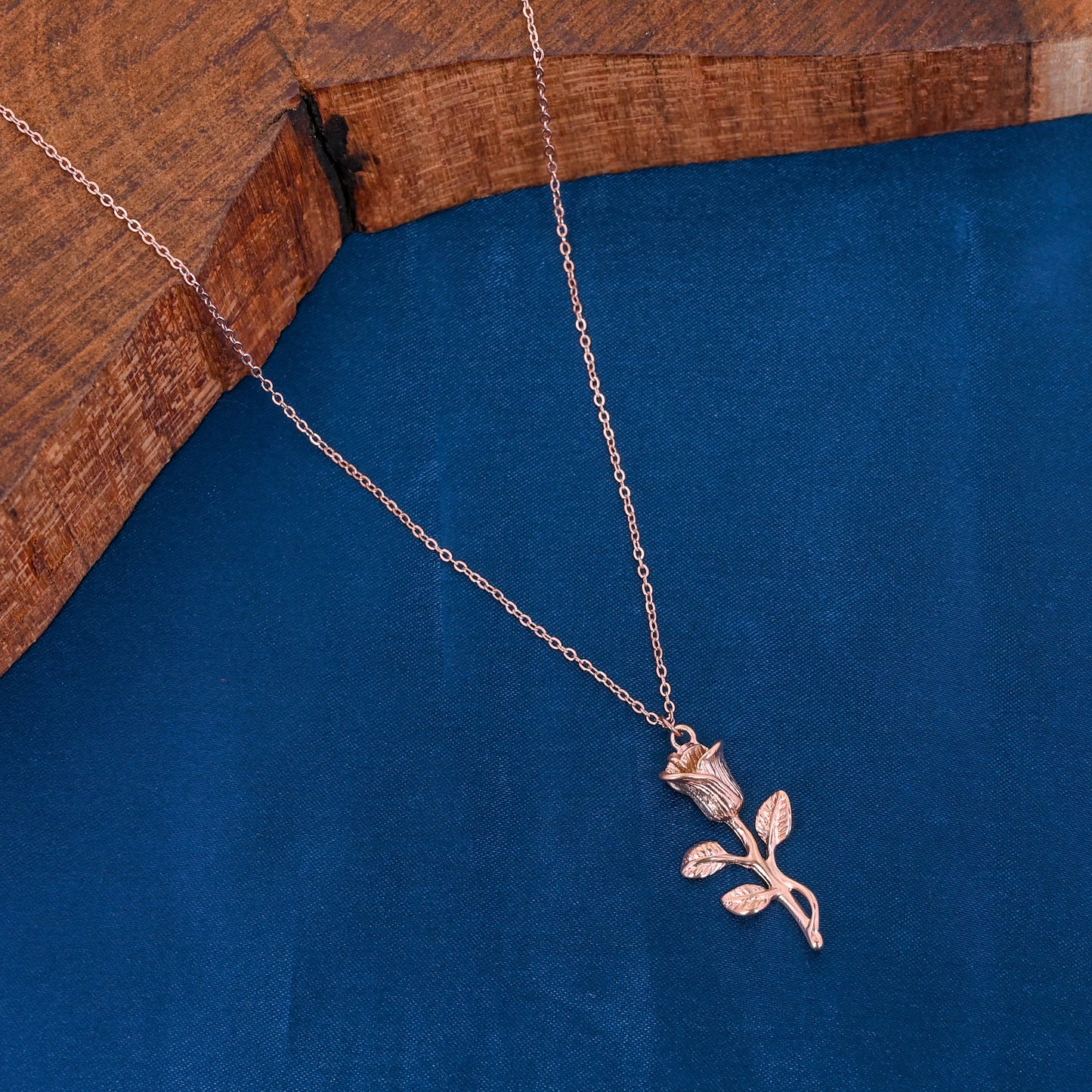 CKLAKART's Rose Gold Toned Rose Flower Pendant Neckpiece