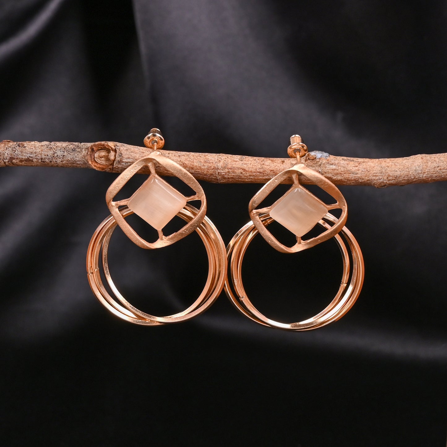 CKLAKART's Gold Geometric Shaped Dangle Earrings