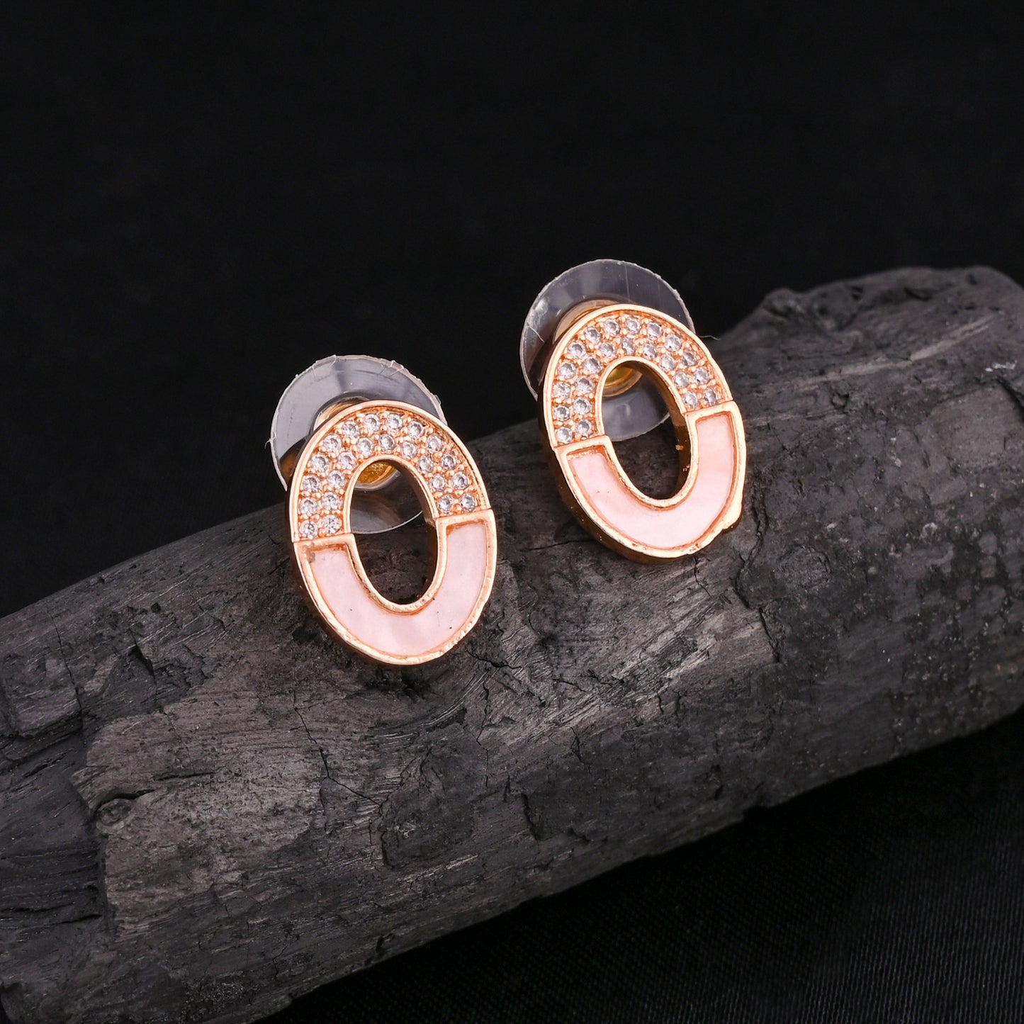 CKLAKART's Graceful Curves Oval Earrings for a Chic Finish