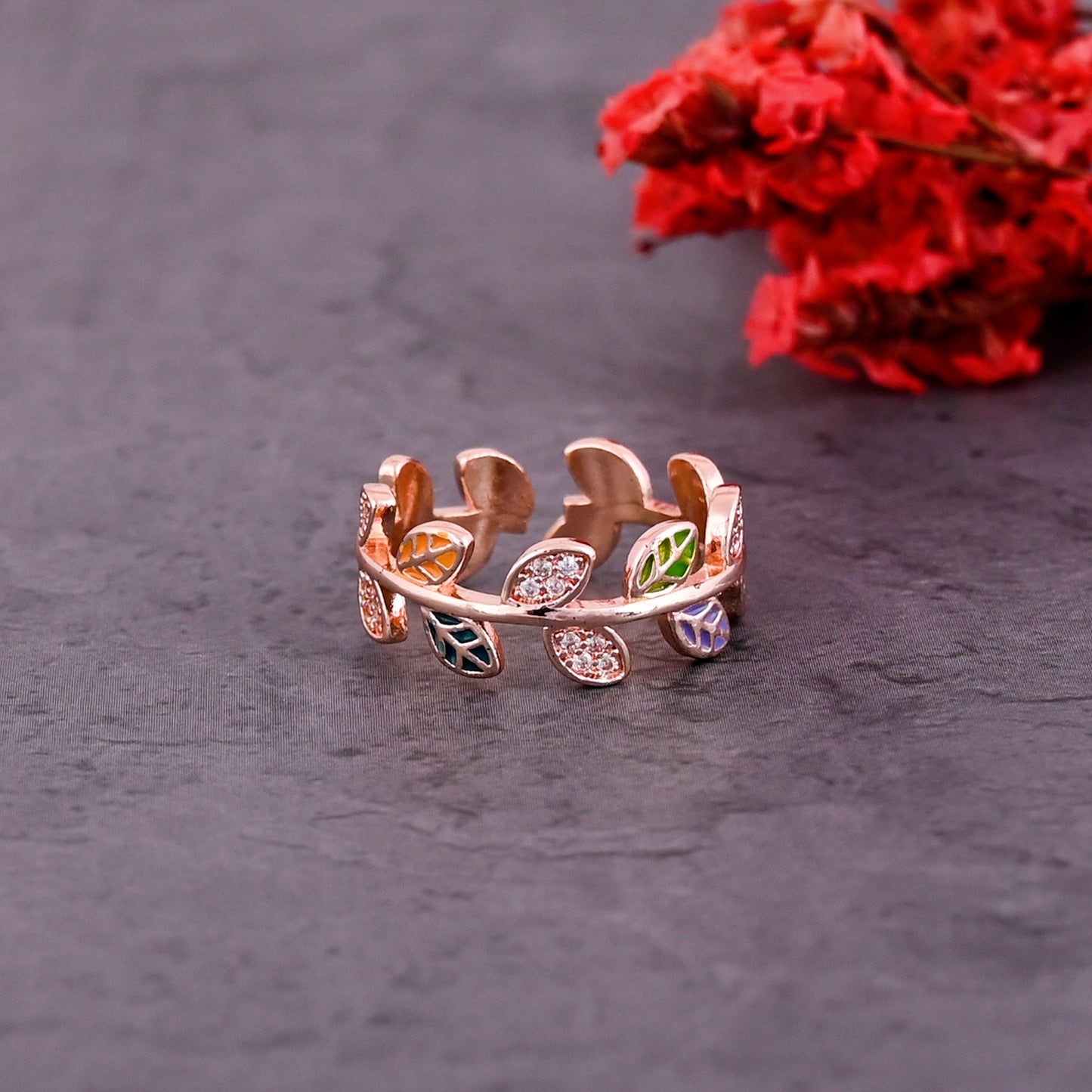 CKLAKART's Chic Leaves Band-Shaped Ring with Vibrant Colors